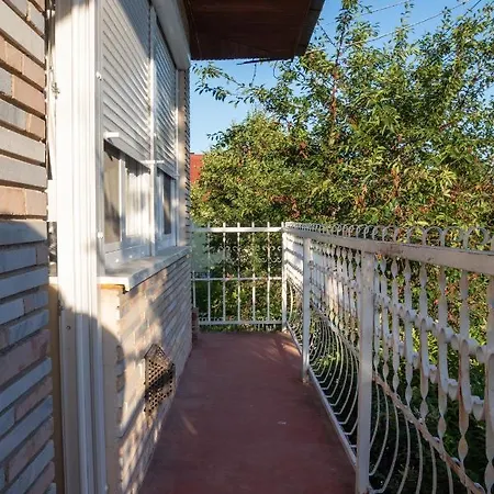 Appartement Pavai *