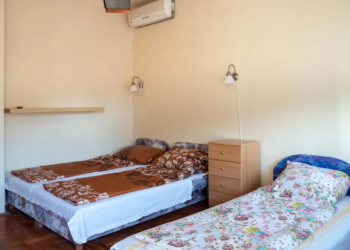 Apartment Pavai